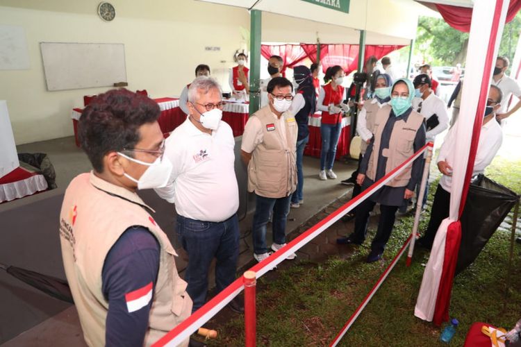 Kementerian Dalam Negeri memantau jalannya Pilkada Serentak 2020 di sejumlah TPS di Tangerang Selatan, Rabu (9/12/2020).