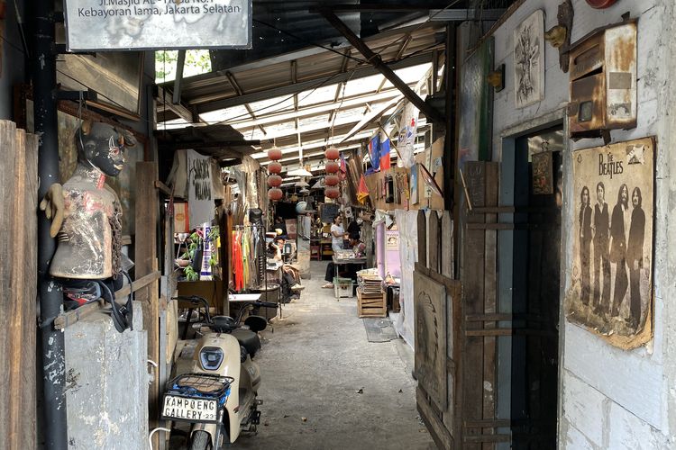 Lorong Waktu di Kebayoran Lama: Cerita Nostalgia, Kaset Pita, dan Secangkir Kopi di Kampoeng Gallery