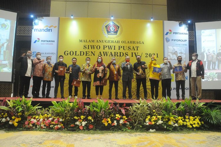 Seksi wartawan olahraga (Siwo) PWI menggelar malam penghargaan Golden Award Siwo PWI 2021 di Hotel Sultan Jakarta, Kamis (17/12/2021).