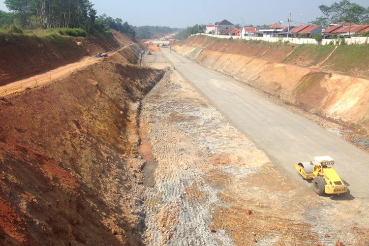 Perkembangan proses pembangunan ruas Tol Semarang-Batang, Rabu (24/5/2017)