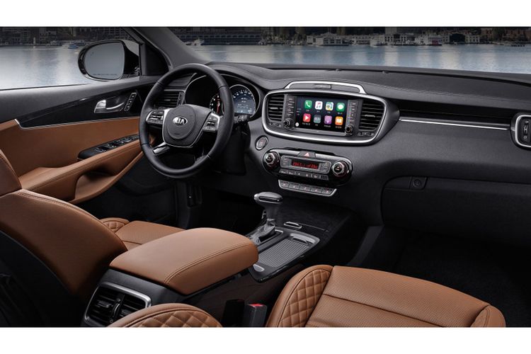 Interior Kia Sorento facelift. Kesannya makin mewah.