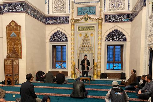 Ceramah di Masjid Tokyo, Sukidi Ingatkan Pentingnya Persaudaraan Universal