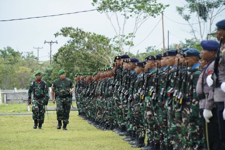 TNI Angkatan Darat (AD) resmi memiliki satuan baru di wilayah Komando Daerah Militer (Kodam) XVI/Pattimura.  Satuan baru itu bernama Batalyon Infanteri (Yonif) 735/Nawasena yang diresmikan Panglima Kodam XVI/Pattimura Mayjen TNI Syafrial di Markas Kodam XVI/Pattimura, Maluku Tenggara, Senin (29/1/2024).
