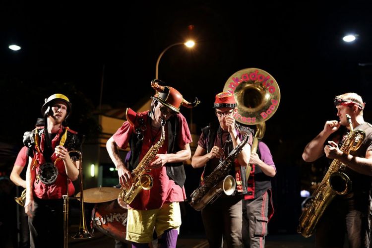 Junkadelic, tampil di Fremantle International Street Arts Festival 2017.