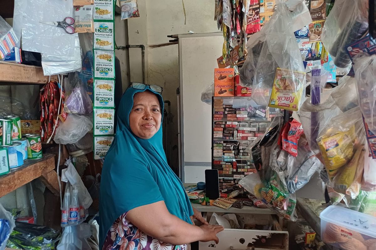 Pencuri Gasak Rp 10 Juta dan Rokok di Toko Kelontong, Menyelinap dari Pintu Belakang