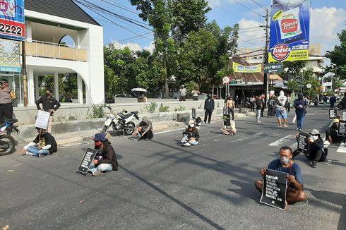 Aksi Tolak Omnibus Law di Simpang Tiga Gejayan, Demonstran Terapkan Physical Distancing