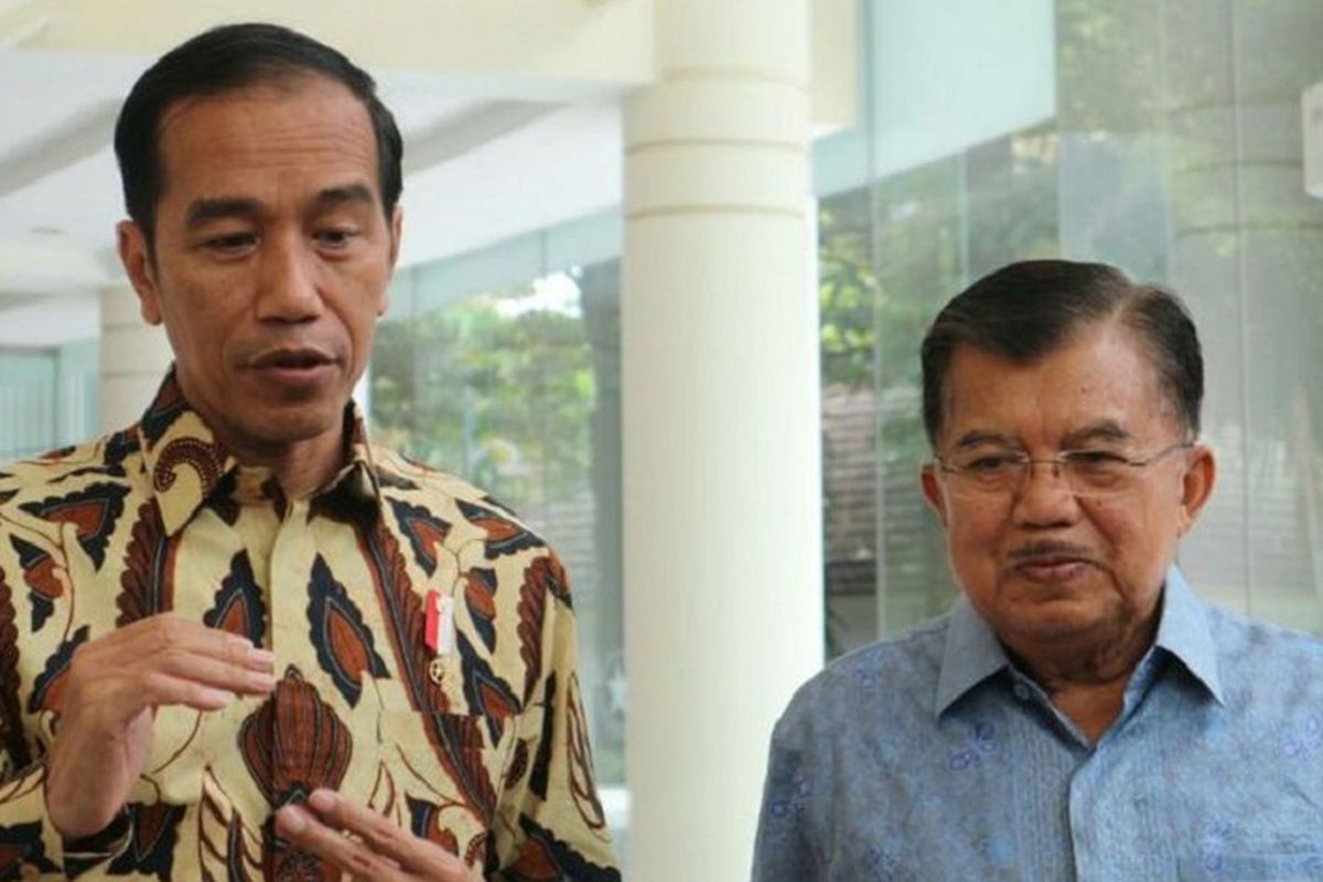 Presiden RI Joko Widodo bersama dengan Wakil Presiden RI Jusuf Kalla usai jamuan makan siang di kantor Wakil Presiden RI, Jakarta, Selasa (6/2/2018).