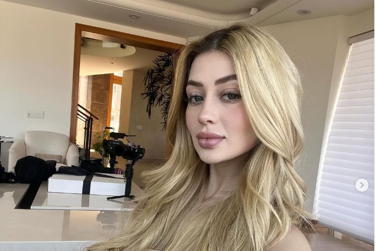 Tangkapan layar dari foto yang menunjukkan seorang influencer alias pesohor media sosial bernama Valeria Marquez asal Negara Bagian Jalisco, Meksiko. Marquez ditembak mati ketika sedang siaran langsung atau live streming di TikTok.