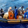 Kapal Polisi Bantu Distribusikan Logistik Pilkada ke Pulau Terluar di Sangihe