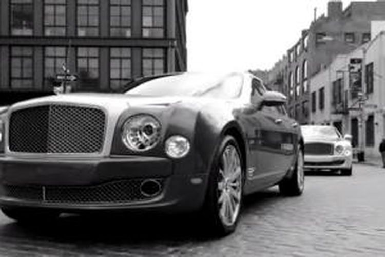 Potongan adegan dalam iklan Bentley yang direkam dengan iPhone 5S