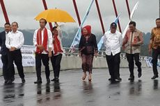 Ke Indonesia Timur, Jokowi Resmikan Jembatan dan Tol Laut