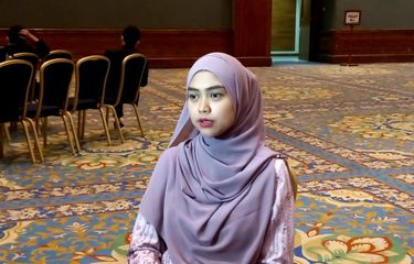 7 Konten Kontroversi Ria Ricis, Buang Squishy ke Toilet hingga ...