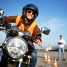 Pentingnya Menggunakan Lampu Sein Saat Akan Bermanuver