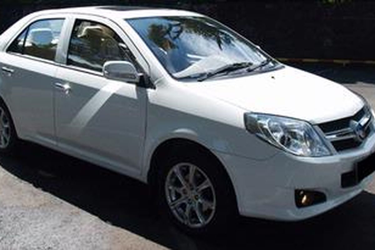 Geely MK atau sedan
