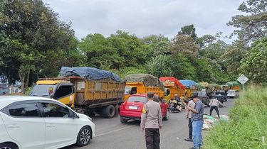 Sempat Tertahan Aksi Unjuk Rasa, Truk Pengangkut Sampah Sudah Bisa Masuk ke TPA Galuga