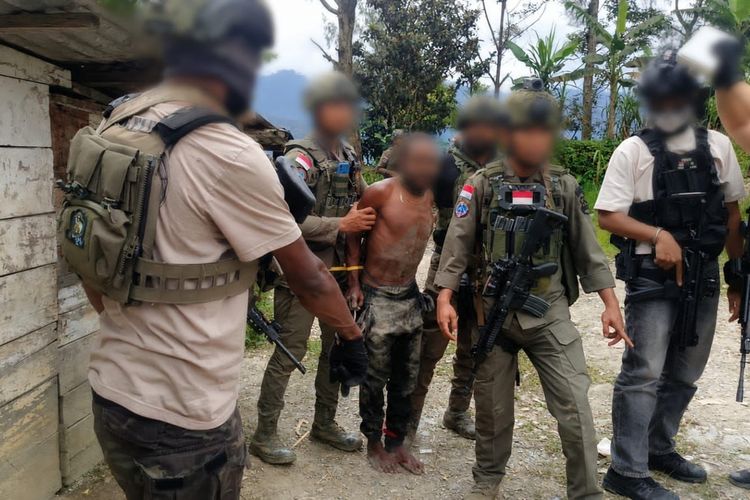 Anggota KKB Ditangkap di Intan Jaya, Diduga Terlibat Penembakan Pos Satgas Damai Cartenz