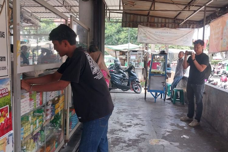 Permintaan Masker Meningkat di Bogor, Apotek Tambah Stok hingga 20 Karton