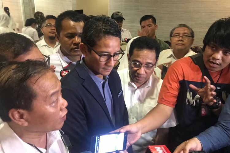 Calon wakil presiden nomor urut 02, Sandiaga Uno, saat acara silaturahmi dengan relawan FORSAMED, di 18 Office Park, Pasar Minggu, Jakarta Selatan, Minggu (27/4/2019).