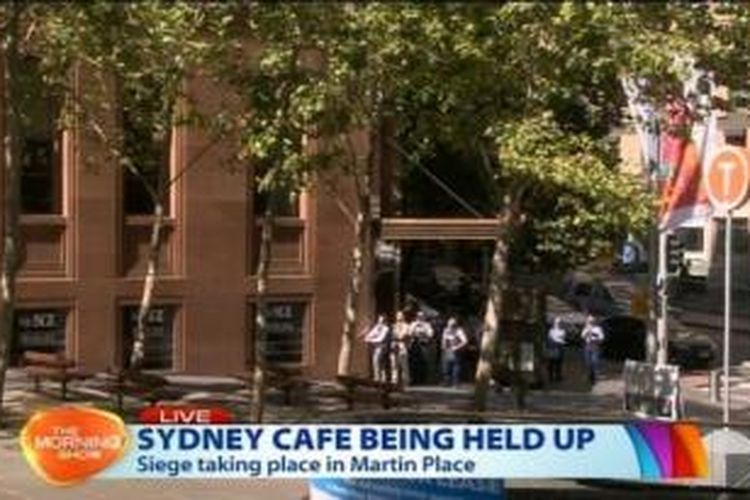 Aksi penyanderaan pria bersenjata di Lindt Chocolate Cafe, Martin Place, Sydney, Australia (15/12/2014).