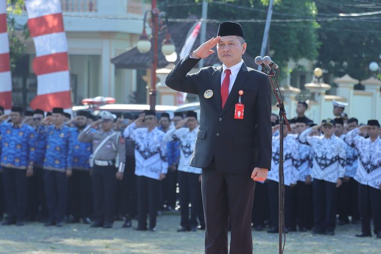 Wakil Bupati Wonogiri Setyo Sukarno pada upacara peringatan Hari Kebangkitan Nasional ke-116 dan Hari Jadi ke-283 Kabupaten Wonogiri di Alun-alun Giri Krida Bhakti, Senin (20/5/2024)