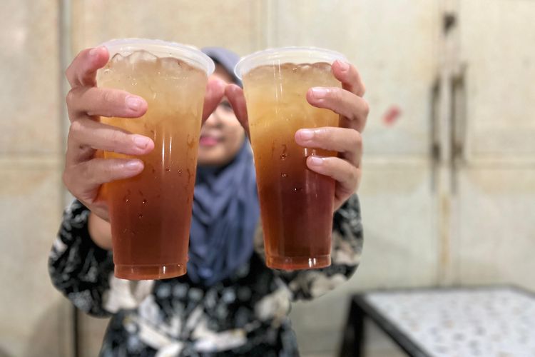 Harga Plastik Naik, Pedagang di Malang: Untung Ngepres demi Pelanggan Tak Kabur