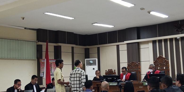 Semarang Tax Official Testifies: Threats of Transfer Used to Extort Funds for Ita and Alwin's Candidacy