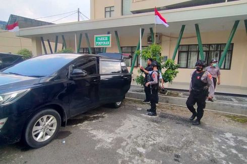 KPK Sita Dokumen Penerimaan Mahasiswa Baru dari 3 Fakultas Unila 