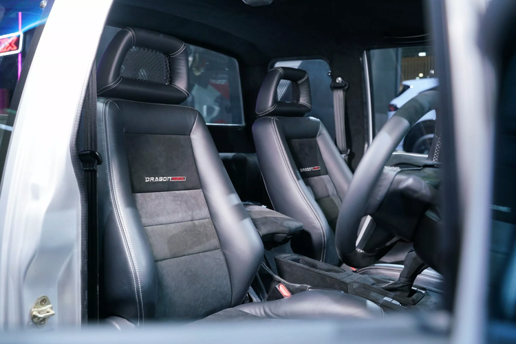 Isuzu Dragon Max
