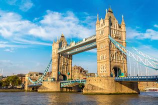 Biaya Kuliah S1-S2 di Inggris: Oxford, Cambridge, UCL