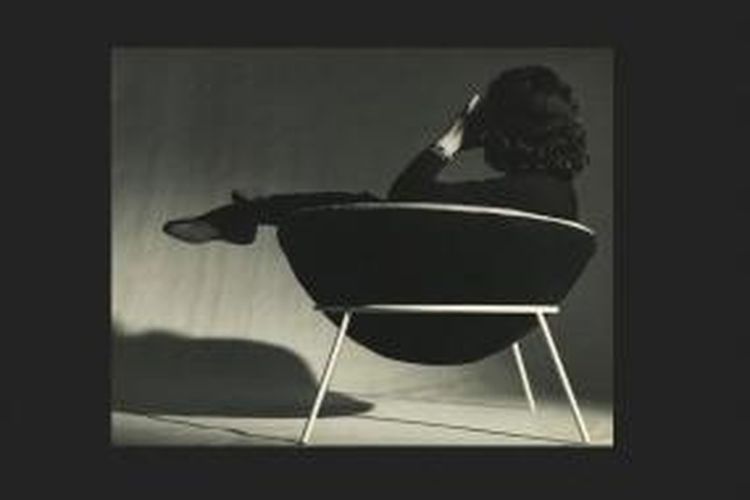 Arper, perusahaan penghasil furnitur asal Italia meluncurkan kembali kursi istimewa hasil kreasi Lina Bo Bardi, Bowl Chair. Arper membuat versi kursi yang lebih santai ketimbang versi pertama kreasi tahun 1951.