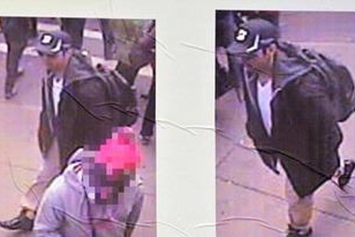 Salah satu dari dua orang yang diduga pelaku peledakan di Boston Marathon, yang gambarnya dirilis FBI, Kamis (18/4/2013) siang waktu setempat. AFP/STAN HONDA