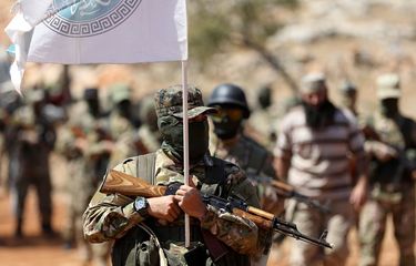 Kelompok militan Suriah, Hayat Tahrir al-Sham (HTS) bersiap menghadapi serangan pasukan rezim di Provinsi Idlib.