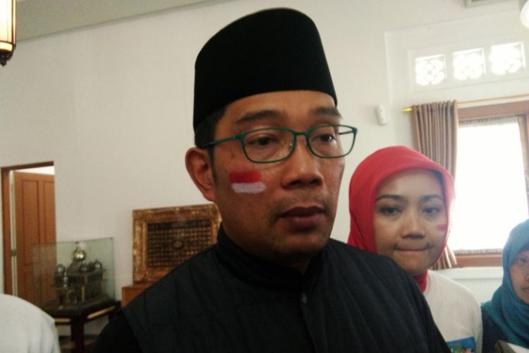 Gubernur Jawa Barat Ridwan Kamil saat ditemui di Pendopo Kota Bandung, Jalan Dalemkaum, Minggu (12/8/2018).