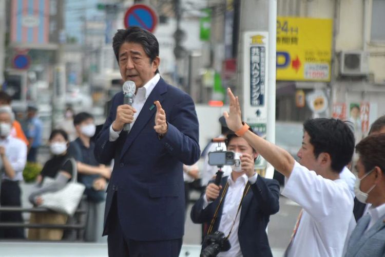 Mantan PM Shinzo Abe telah menghadiri rangkaian kampanye menjelang pemilu.