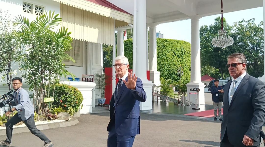 Bos Apple Bertemu Jokowi, Pemerintah Dorong Bangun Pabrik di Indonesia 