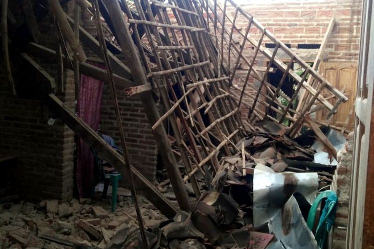 Rubble in a house at East Java's Tulungagung regency, after a 6.1 Richter scale earthquake hit the province and other parts of Indonesia on Saturday (10/4/2021), killing 8 people and injuring 25 others