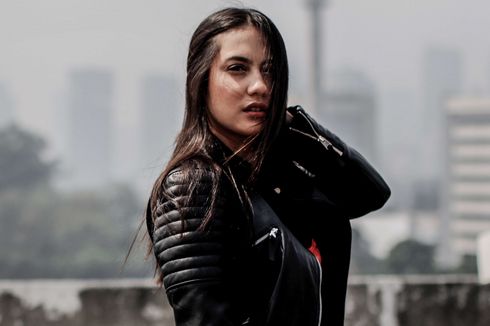 Profil Pevita Pearce