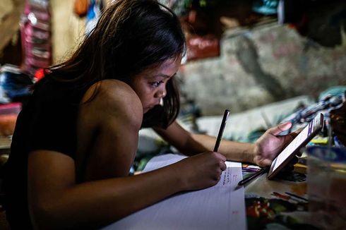 Survei Lapor Covid-19: 40 Persen Orangtua di DKI Sebut Anaknya Sudah Bosan PJJ