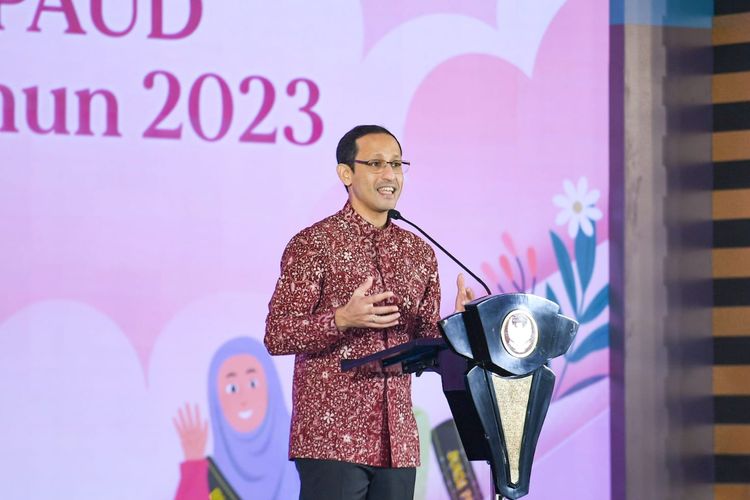 Menteri Pendidikan, Kebudayaan, Riset, dan Teknologi (Mendikbud Ristek) Nadiem Makarim dalam acara Apresiasi Bunda PAUD Tingkat Nasional tahun 2023 di Mercure Ancol, Jakarta, Rabu (8/11/2023). 