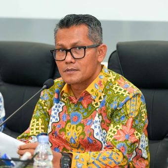Juru Bicara Kemenperin, Febri Hendri Antoni Arief 