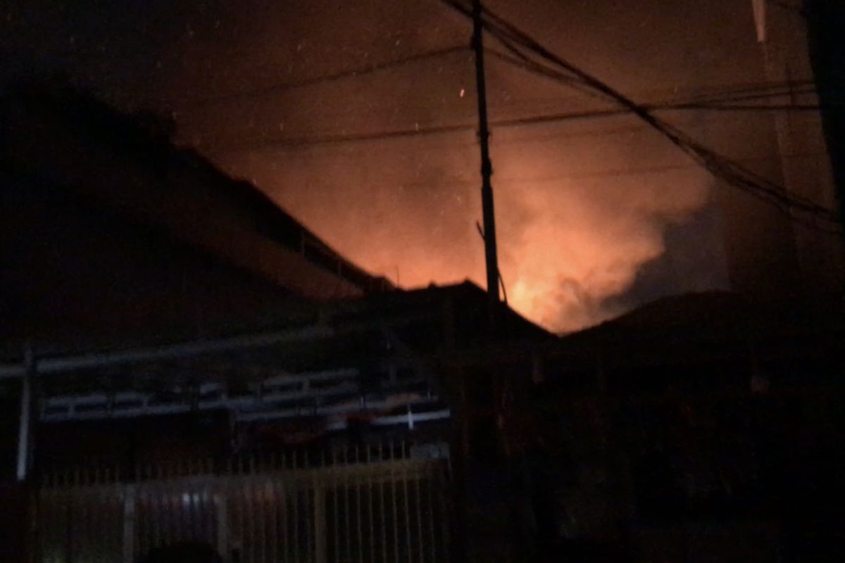 Kebakaran terjadi di Jalan Kali Pasir RT 014 RW 01, Cikini, Menteng, Jakarta Pusat pada Jumat (17/12/2021) sekitar pukul 20.30 WIB.