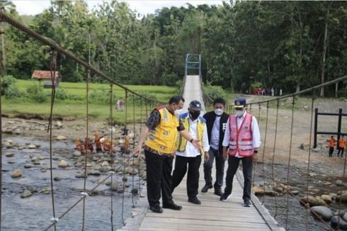 Resmikan Jembatan Air Lontar, Basuki: Infrastruktur Kemasyarakatan Juga Dibangun