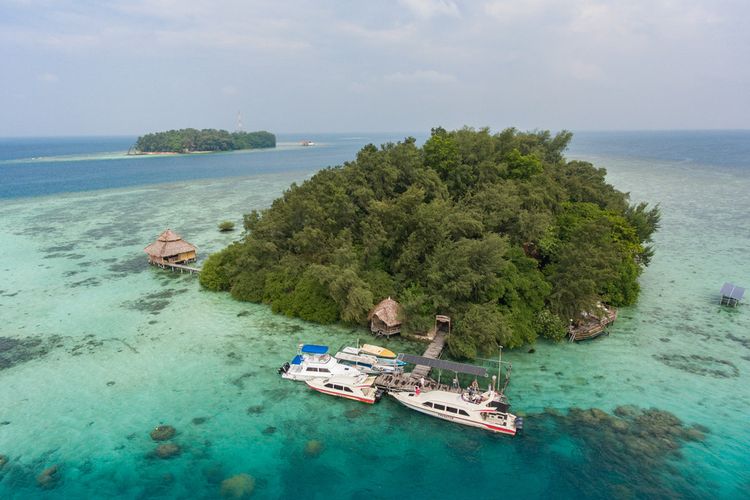 Salah satu pulau wisata di Jakarta, Kepulauan Seribu