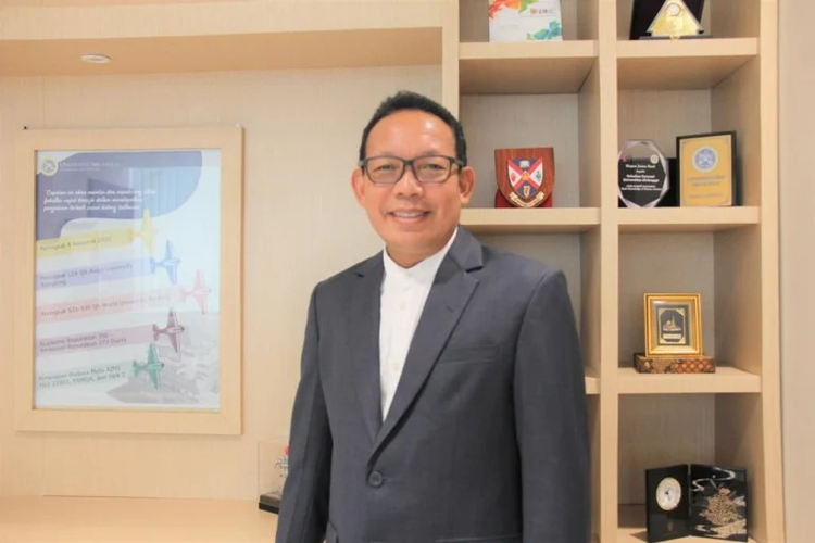 Tiap Tahun Bikin Publikasi Ilmiah, Gubes Farmasi Unair Junaidi Tembus World’s Top 5 Persen Scientist