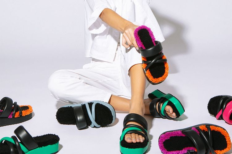 Salah satu koleksi MKS shoes yang masuk dalam Award Winning Collection, Fashion Force 2021, Jakarta Fashion Week 2021.