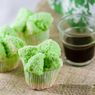 5 Cara Membuat Bolu Kukus Mekar Sempurna, Anti Gagal 