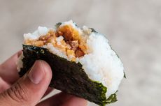 3 Cara Makan Onigiri, Hangatkan Dulu Sebelum Dikonsumsi 