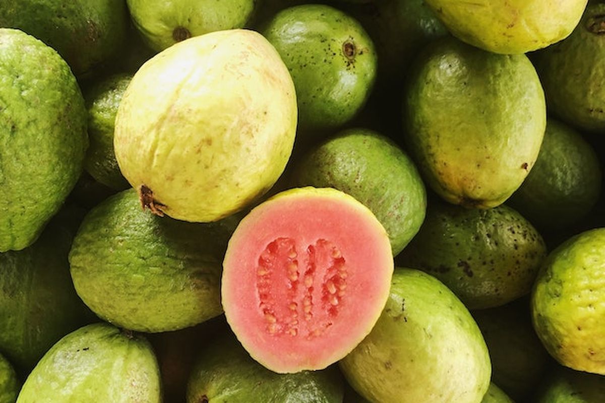 Jambu merah, jambu biji merah