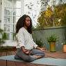 4 Cara Sederhana Cegah Kesemutan saat Meditasi