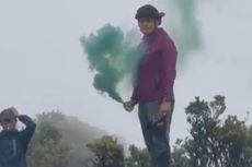 Pendaki Nyalakan ”Smoke Bomb” di Puncak Gede Pangrango, Pengelola Terjunkan Tim